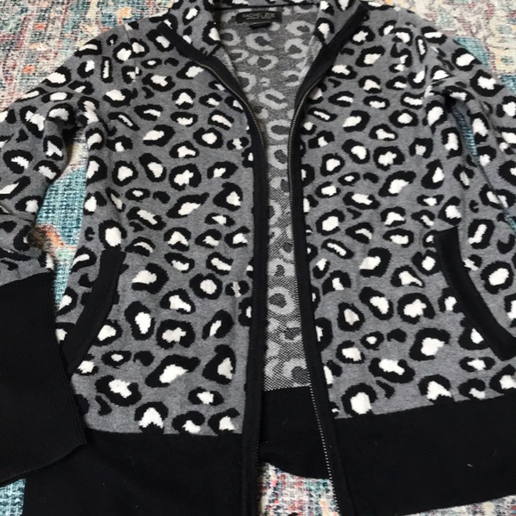 Leopard Knit Jacket - Picture 3 of 5